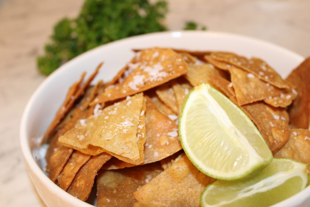 Easy Baked Tortilla Chips - sunshineanddill.com Easy Baked Tortilla Chips - sunshineanddill.com